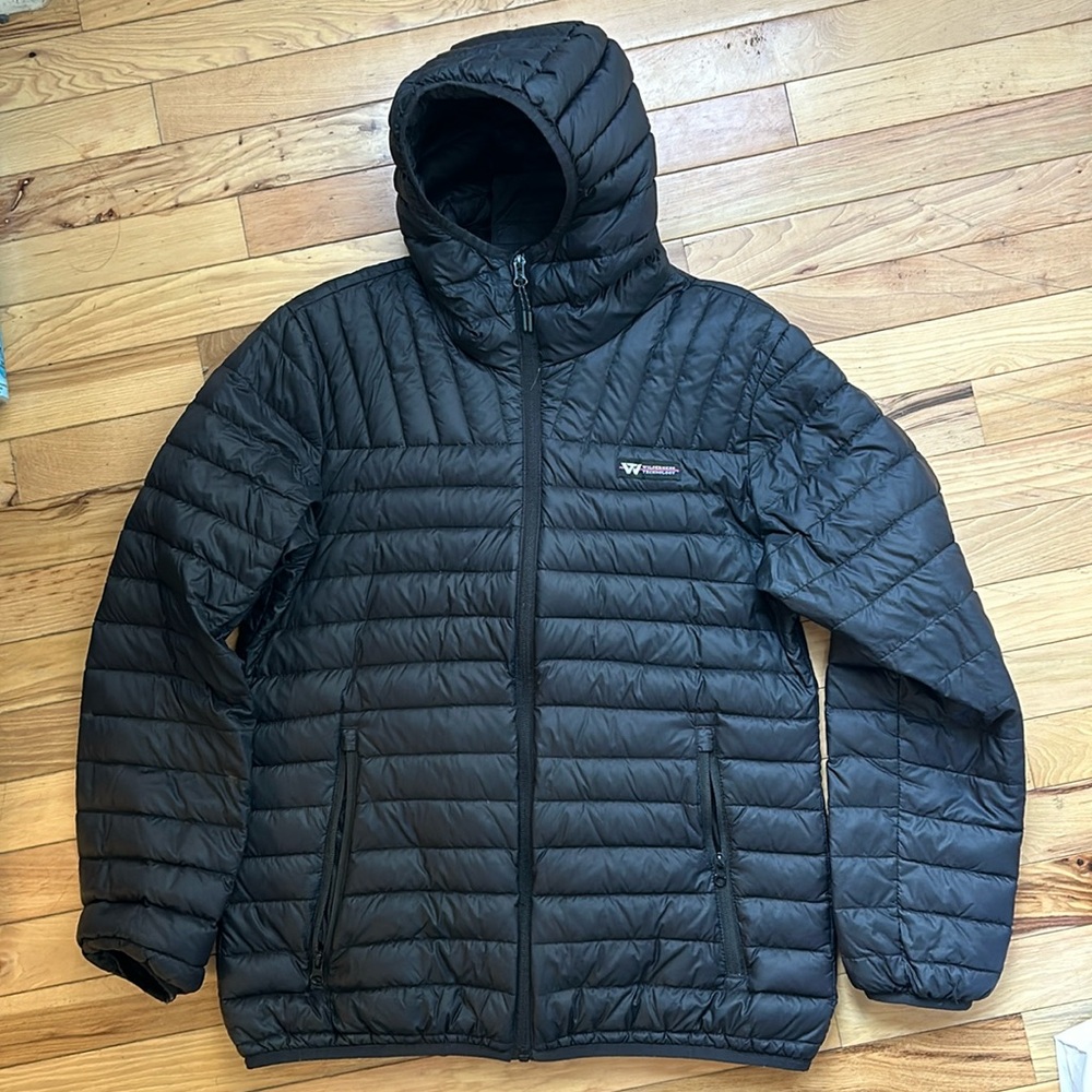 EUC Black Down Puffy - Similar to Patagonia, North Face, Rab, Outdoor Research